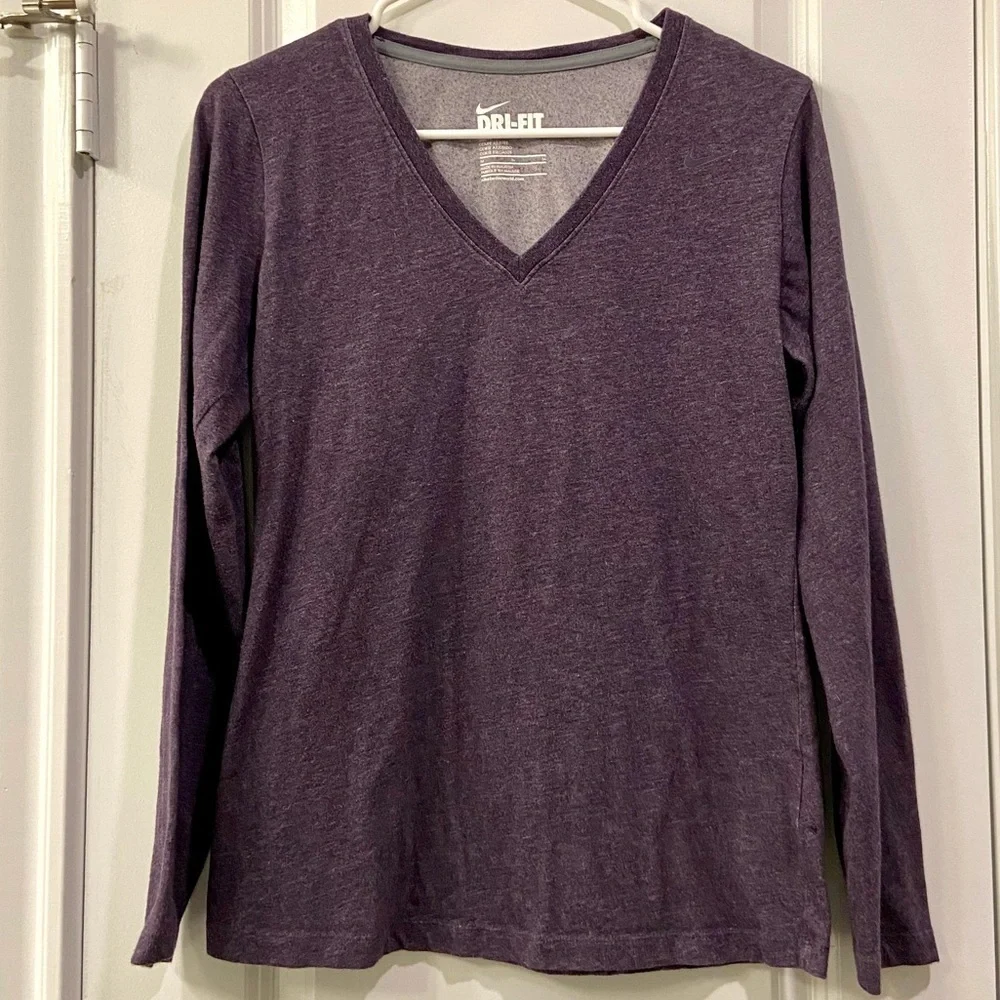 NIKE Dry Fit Slim Fit Long Sleeve V-Neck Shirt - Picture 1 of 7